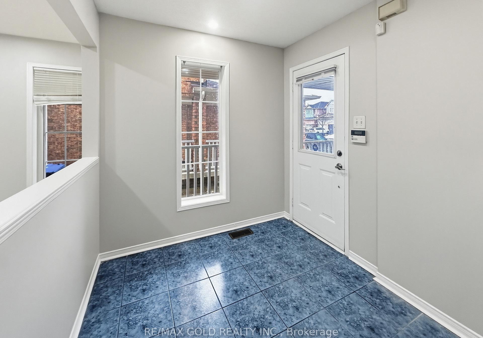 65-vintage-gate-brampton-ontario-w12761684