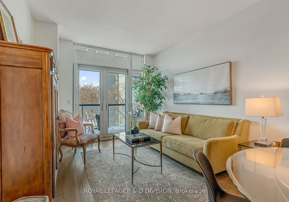 1135-royal-york-road-etobicoke-ontario-w12761774