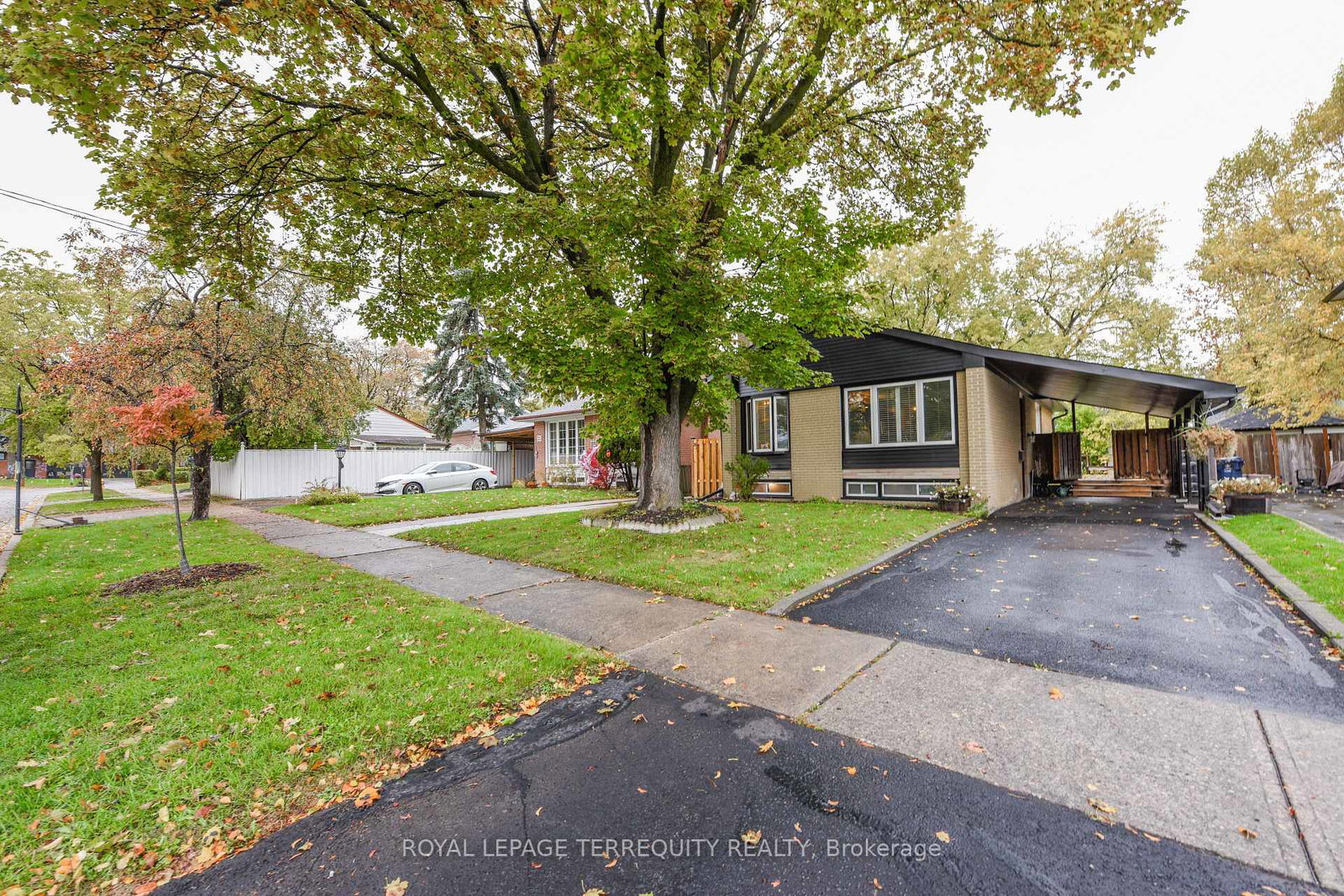 20-hallow-crescent-etobicoke-ontario-w12762630