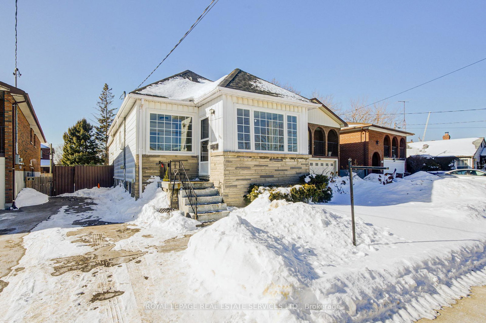 1054-east-avenue-e-mississauga-ontario-w12762854