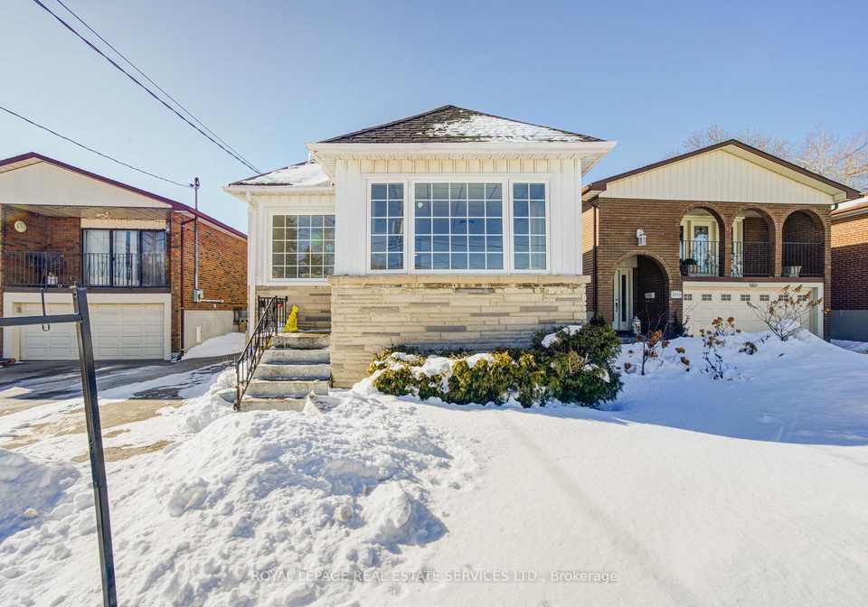 1054-east-avenue-e-mississauga-ontario-w12762854