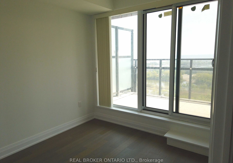 20-shore-breeze-drive-etobicoke-ontario-w12763244