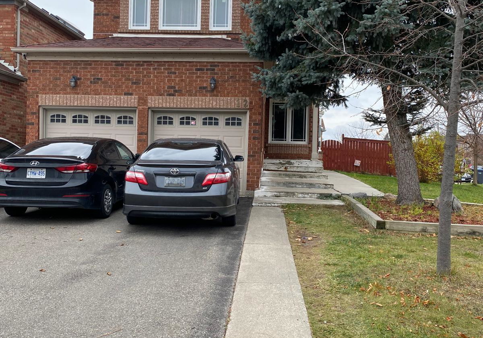 12-buttercup-lane-brampton-ontario-w12763994