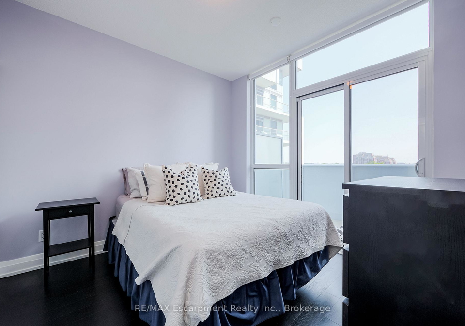 65-speers-road-oakville-ontario-w12764000