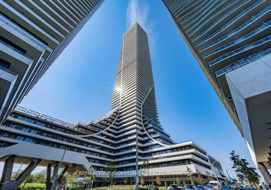 30-shore-breeze-drive-etobicoke-ontario-w12764154