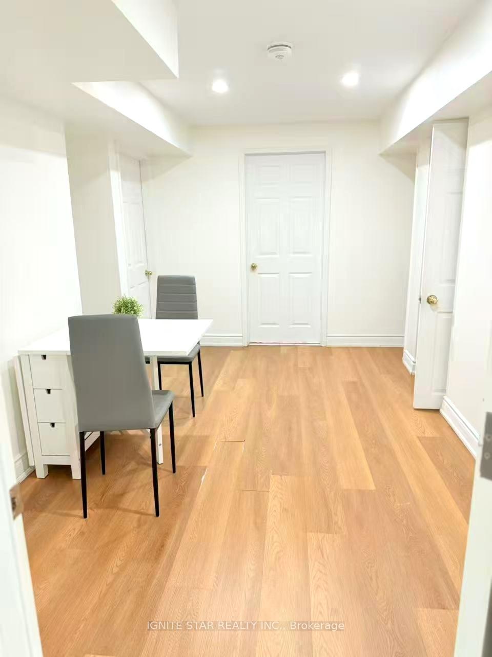 2537-ambercroft-trail-mississauga-ontario-w12764298