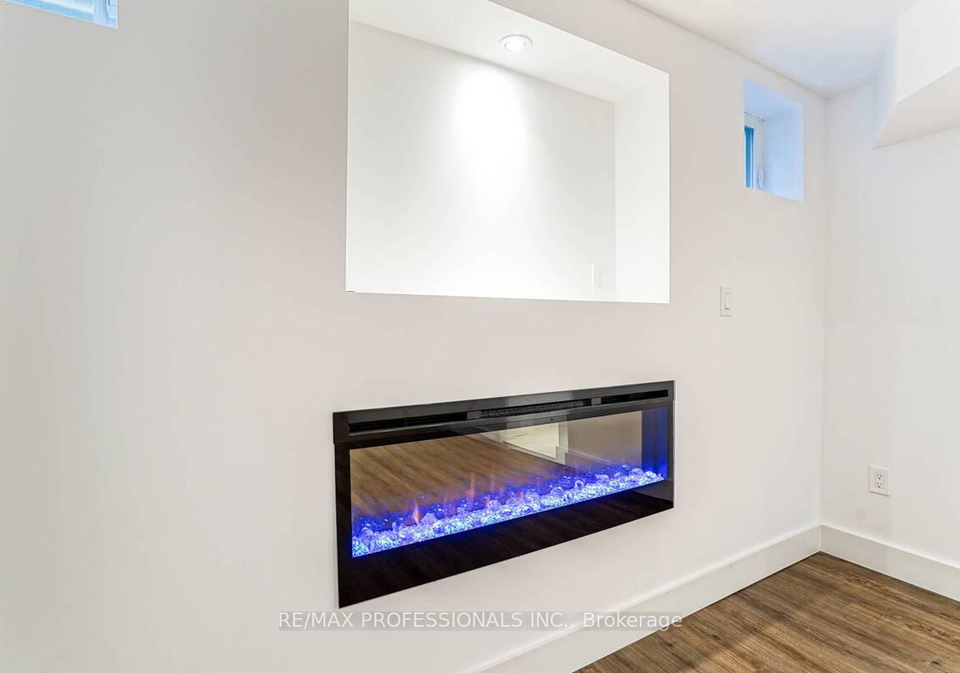 7-vancho-crescent-s-etobicoke-ontario-w12765368
