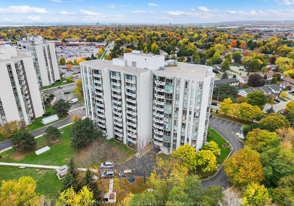 5090-pinedale-avenue-burlington-ontario-w12765518