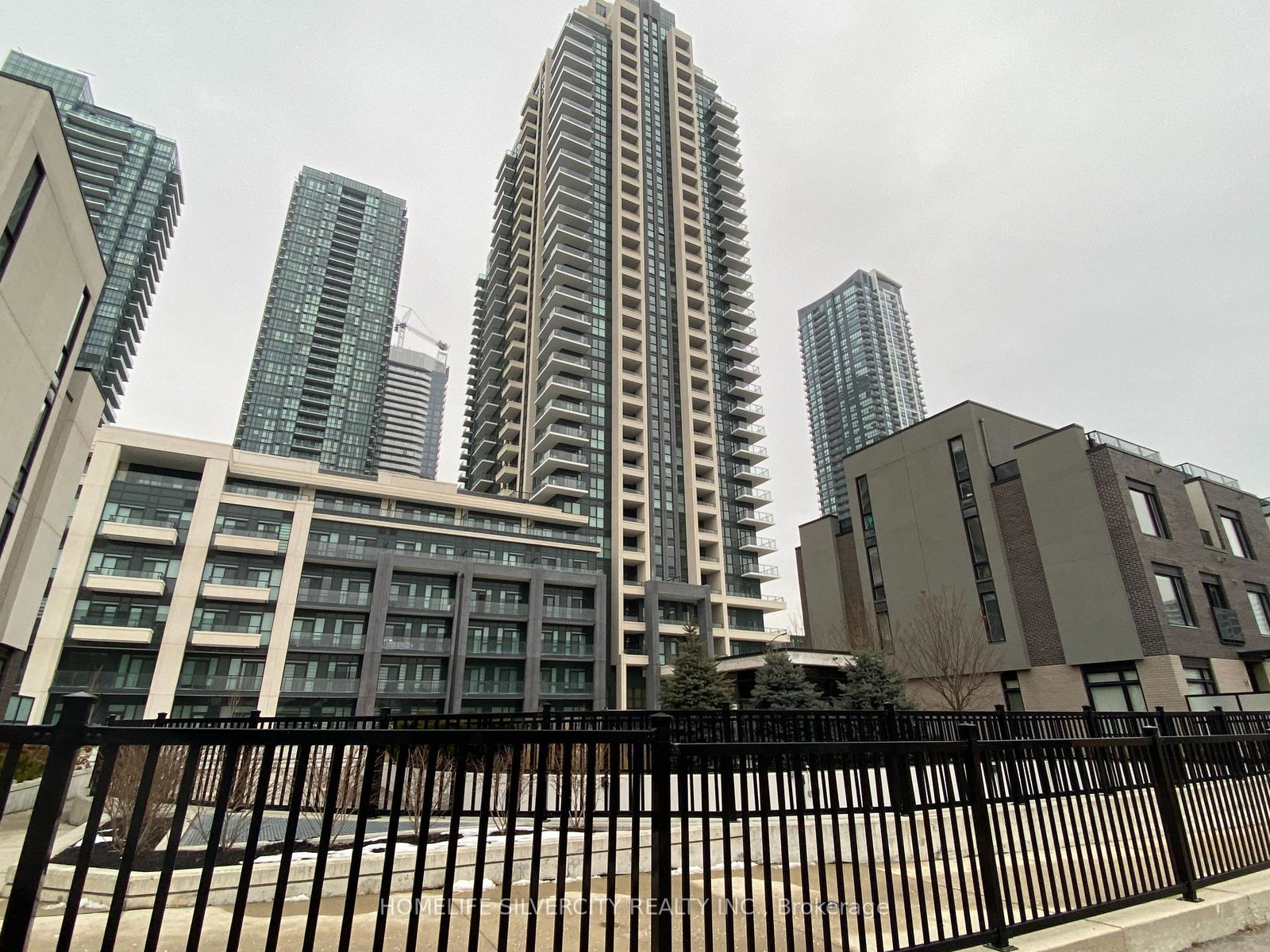 4055-parkside-village-drive-mississauga-ontario-w12765596