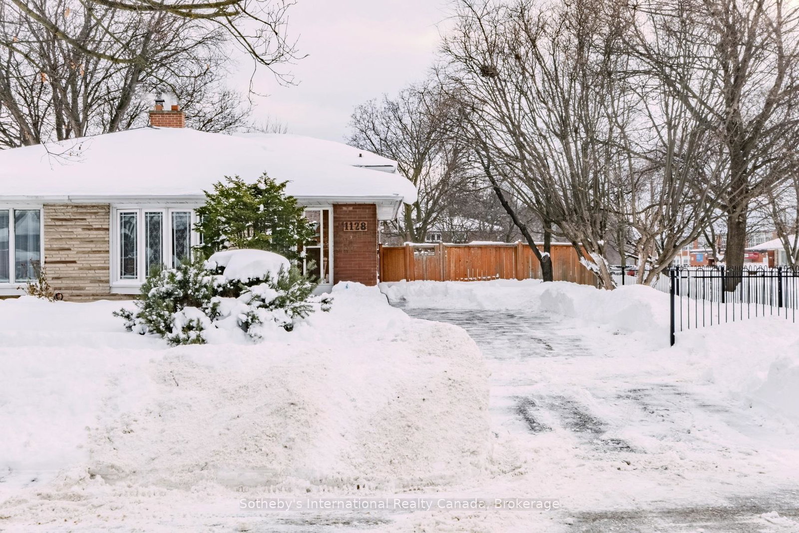 1128-sylvania-drive-mississauga-ontario-w12765666