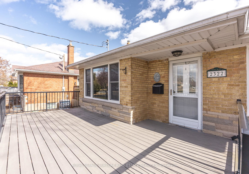 2322-redfern-road-burlington-ontario-w12766376