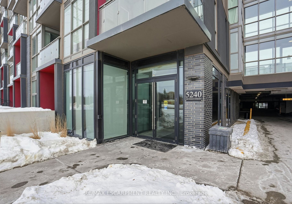 5240-dundas-street-burlington-ontario-w12766438