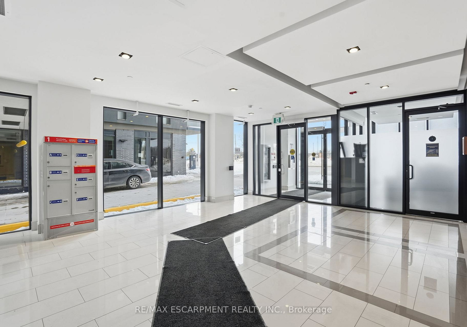 5240-dundas-street-burlington-ontario-w12766438