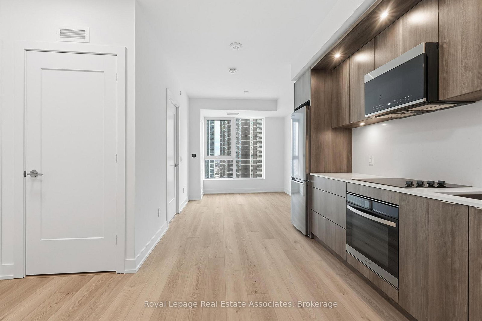 60-central-park-roadway-etobicoke-ontario-w12766872