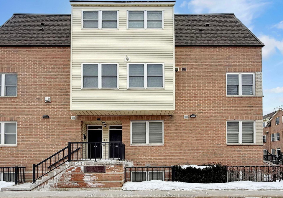 760-lawrence-avenue-w-north-york-ontario-w12767158