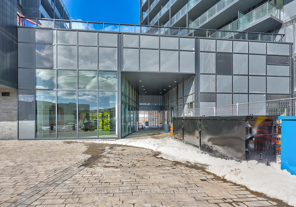 3210-dakota-common-burlington-ontario-w12767348