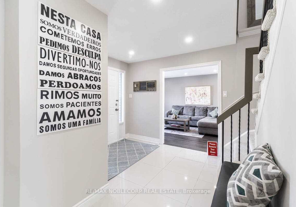 17-mikado-crescent-brampton-ontario-w12767390