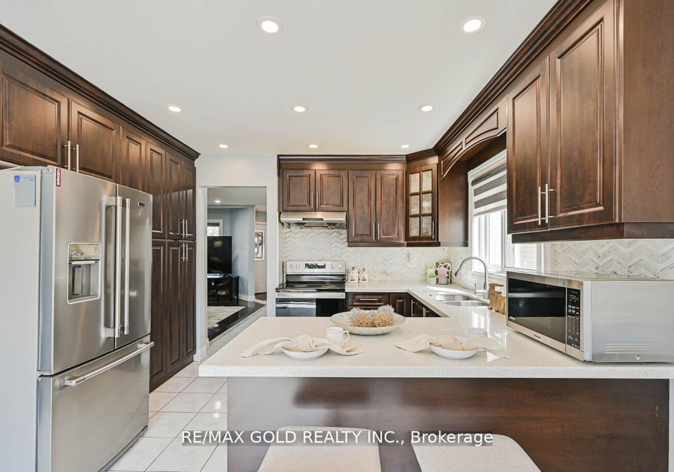 101-beaconsfield-avenue-brampton-ontario-w12767578