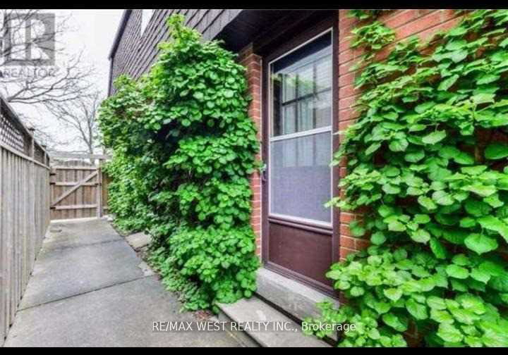 18-linkdale-road-brampton-ontario-w12767932
