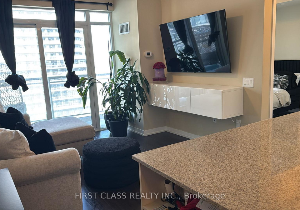 2560-eglinton-avenue-w-mississauga-ontario-w12768046