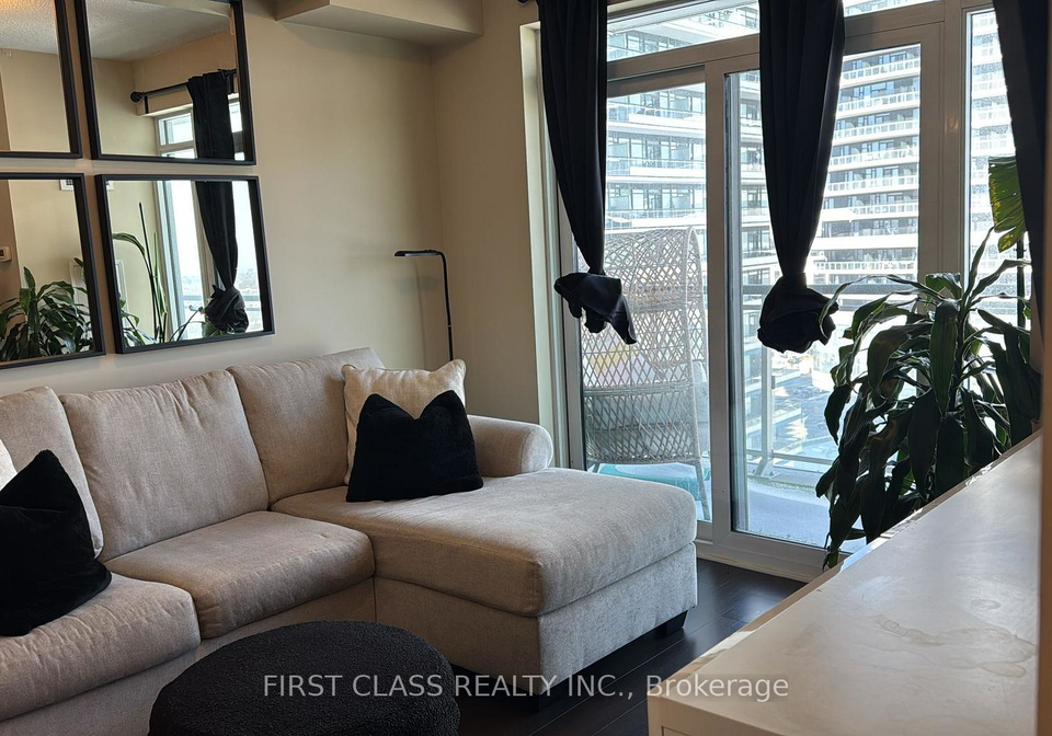 2560-eglinton-avenue-w-mississauga-ontario-w12768046