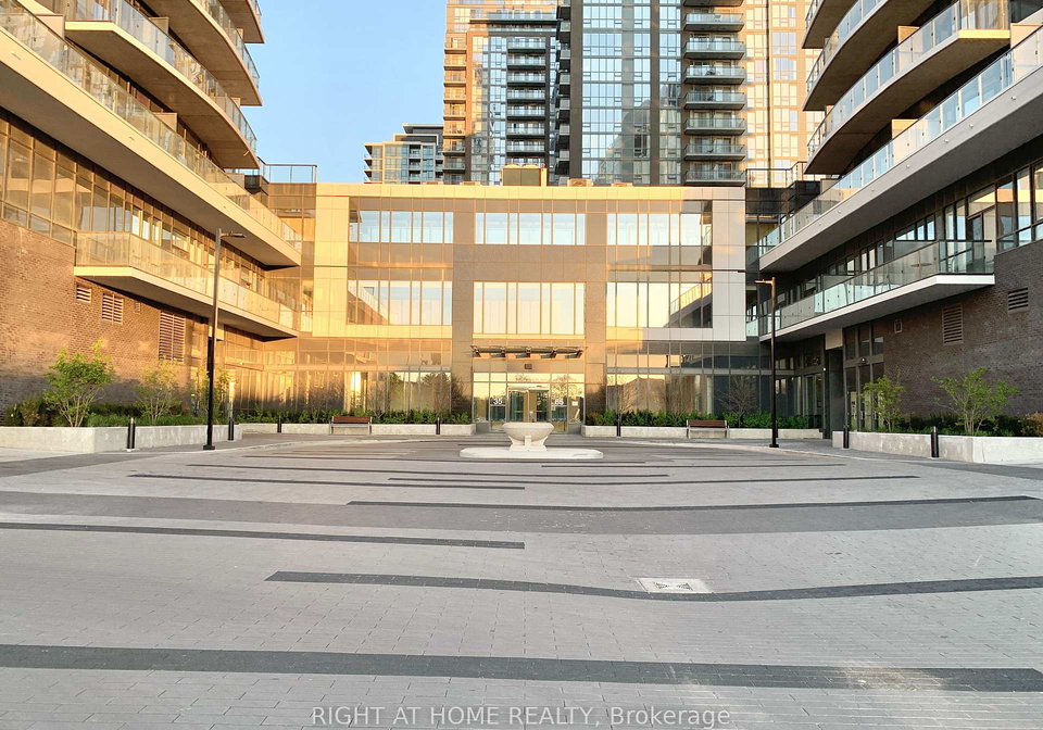 35-watergarden-drive-mississauga-ontario-w12768110