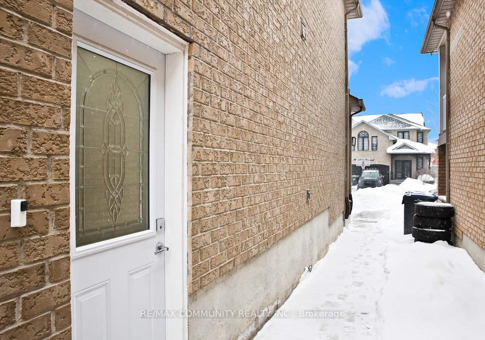 64-fallstar-crescent-brampton-ontario-w12768190