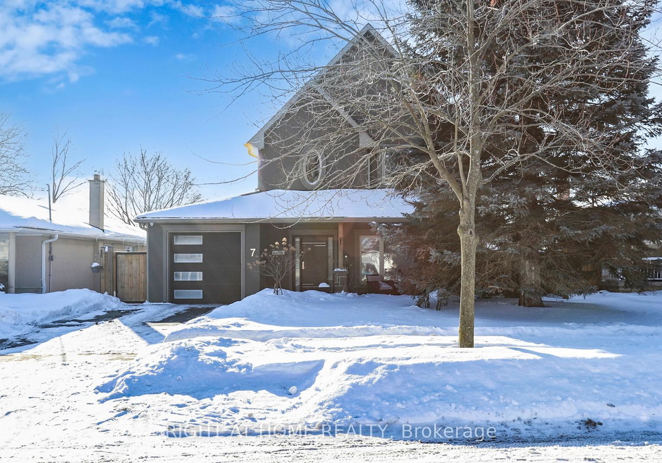 7-forest-path-court-n-etobicoke-ontario-w12768626
