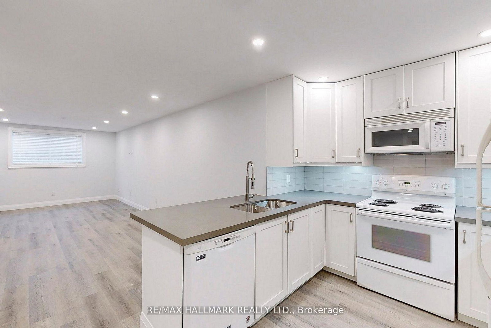 36-farley-crescent-etobicoke-ontario-w12768790