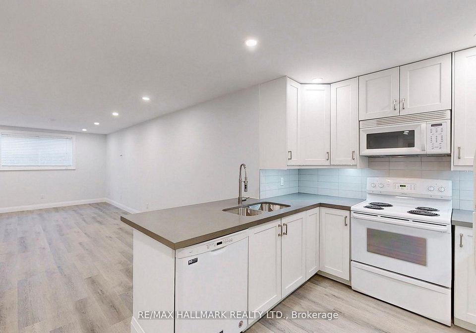 36-farley-crescent-etobicoke-ontario-w12768790