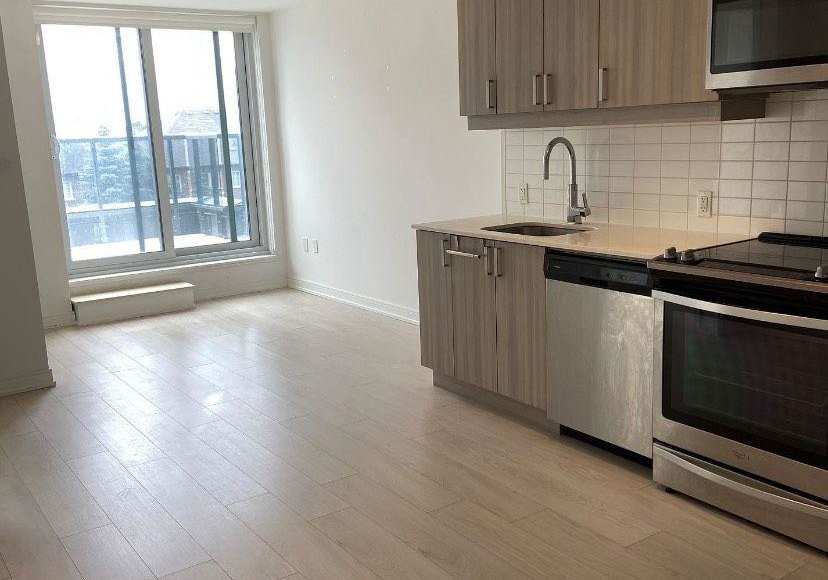 8-nahani-way-mississauga-ontario-w12768820