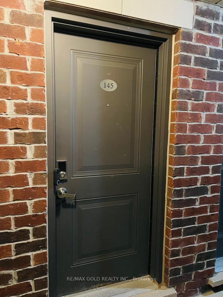 200-veterans-drive-brampton-ontario-w12768954