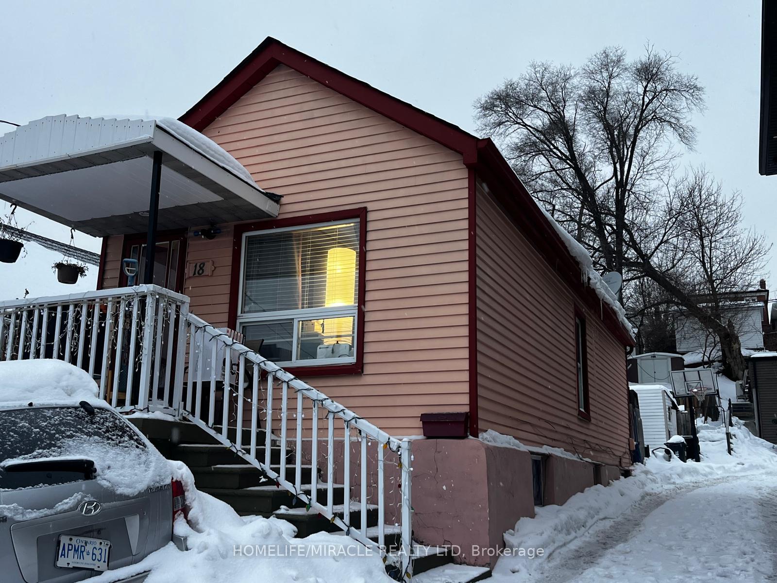 18-holmesdale-crescent-toronto-ontario-w12769300