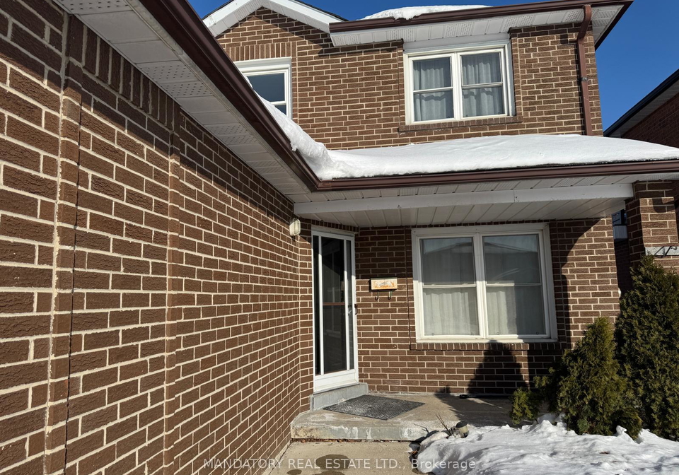4028-longo-circle-mississauga-ontario-w12769352