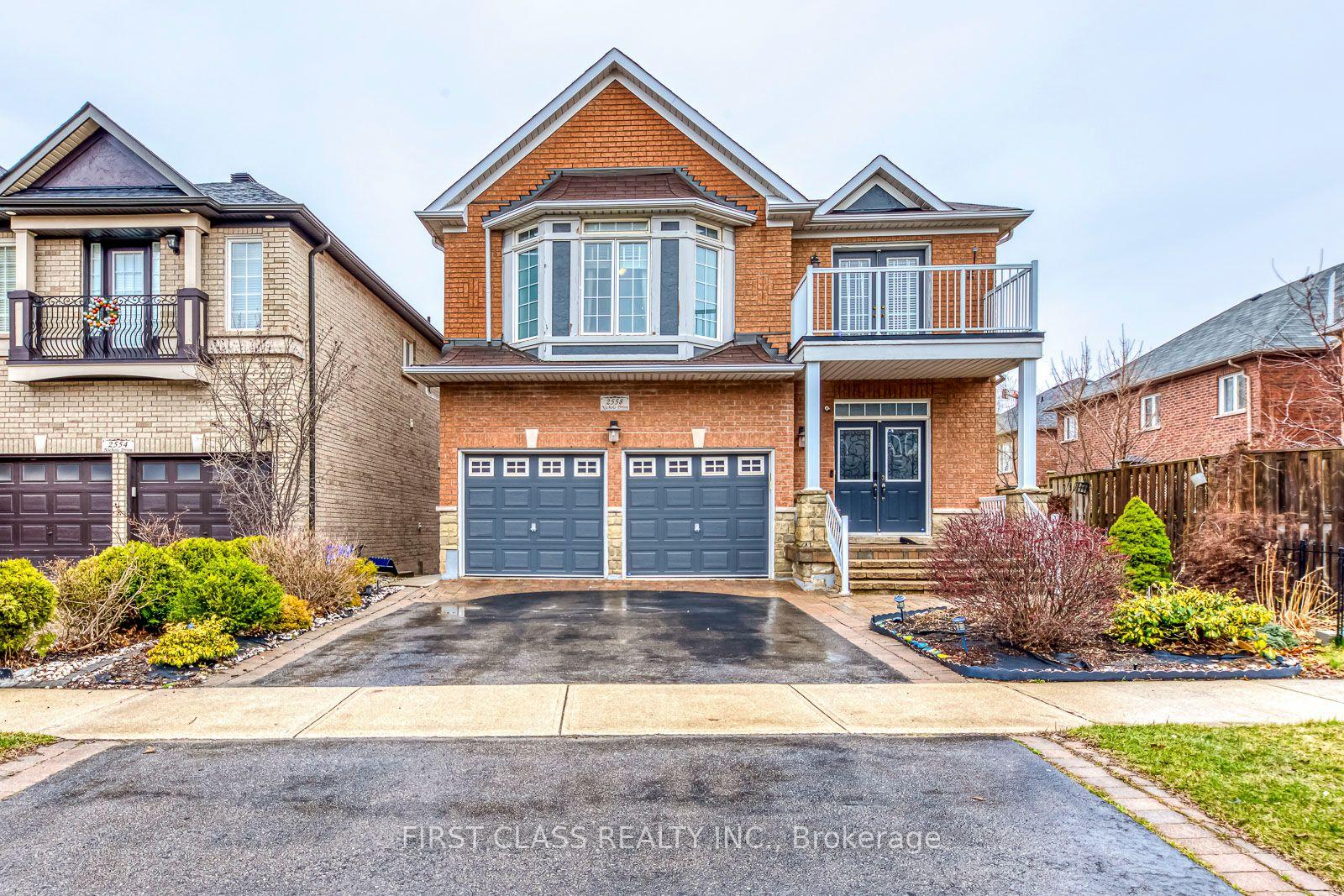 2558-nichols-drive-oakville-ontario-w12769356