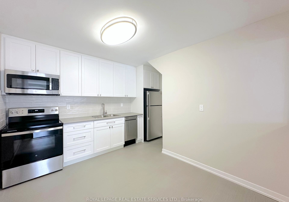 506dundas-street-w-etobicoke-ontario-w12769448
