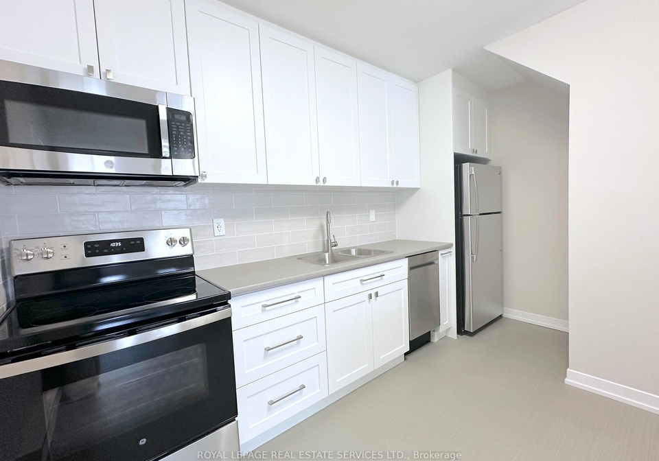 506dundas-street-w-etobicoke-ontario-w12769448
