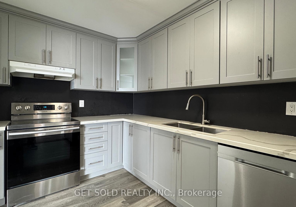 145-hillcrest-avenue-mississauga-ontario-w12769640