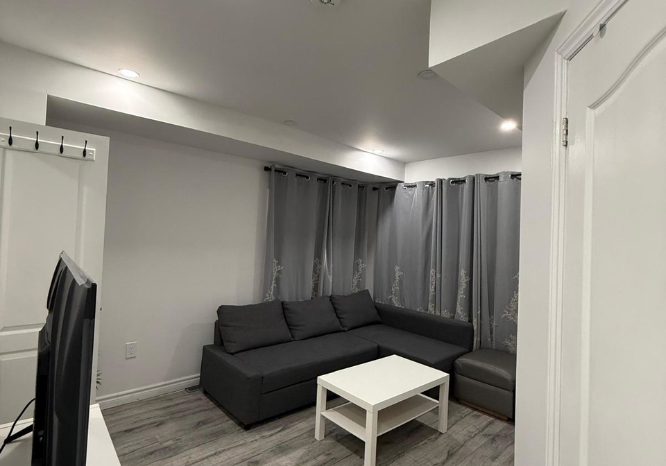 10-louvain-street-toronto-ontario-w12769810