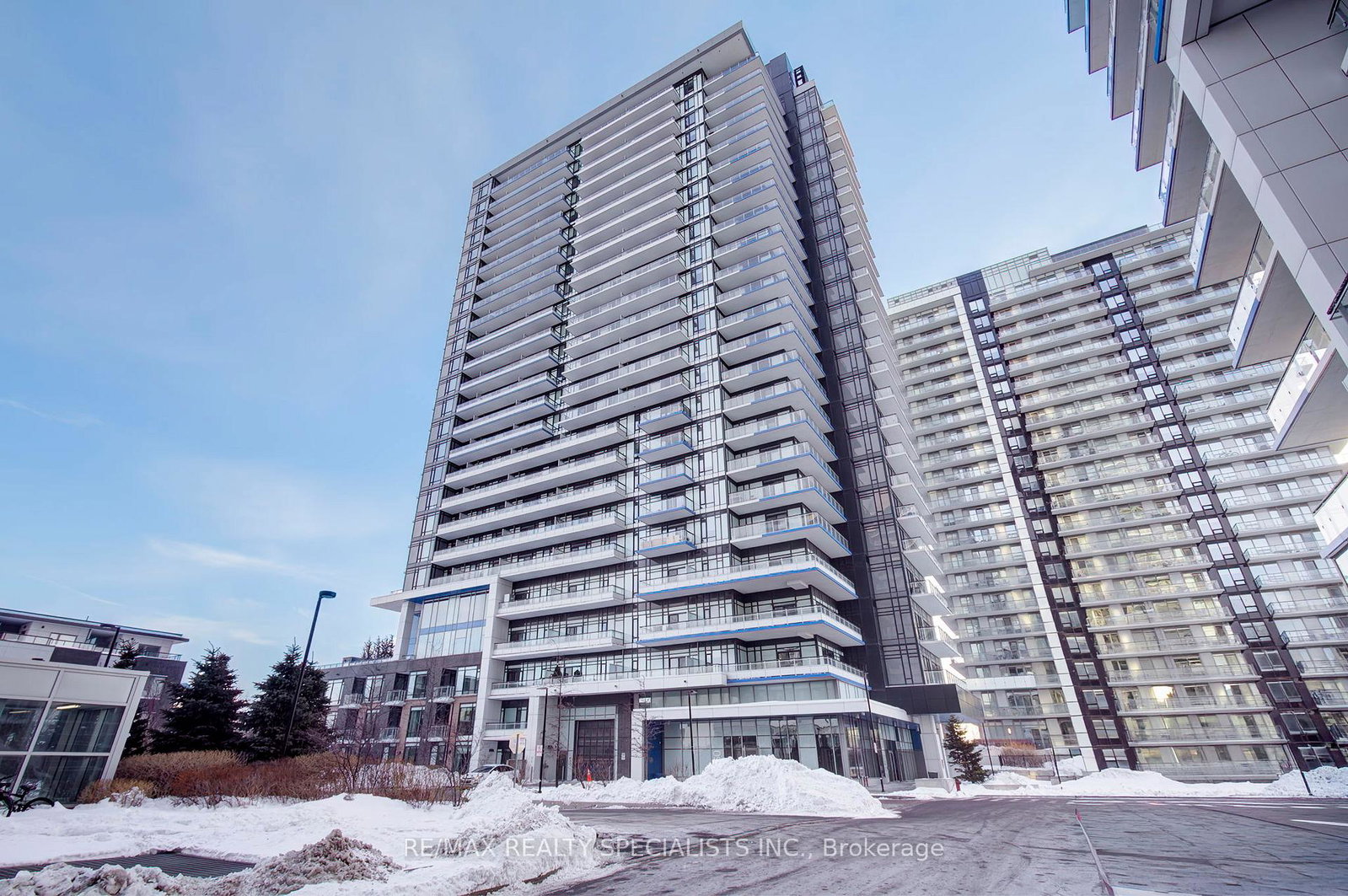 2560-eglinton-avenue-w-mississauga-ontario-w12769966