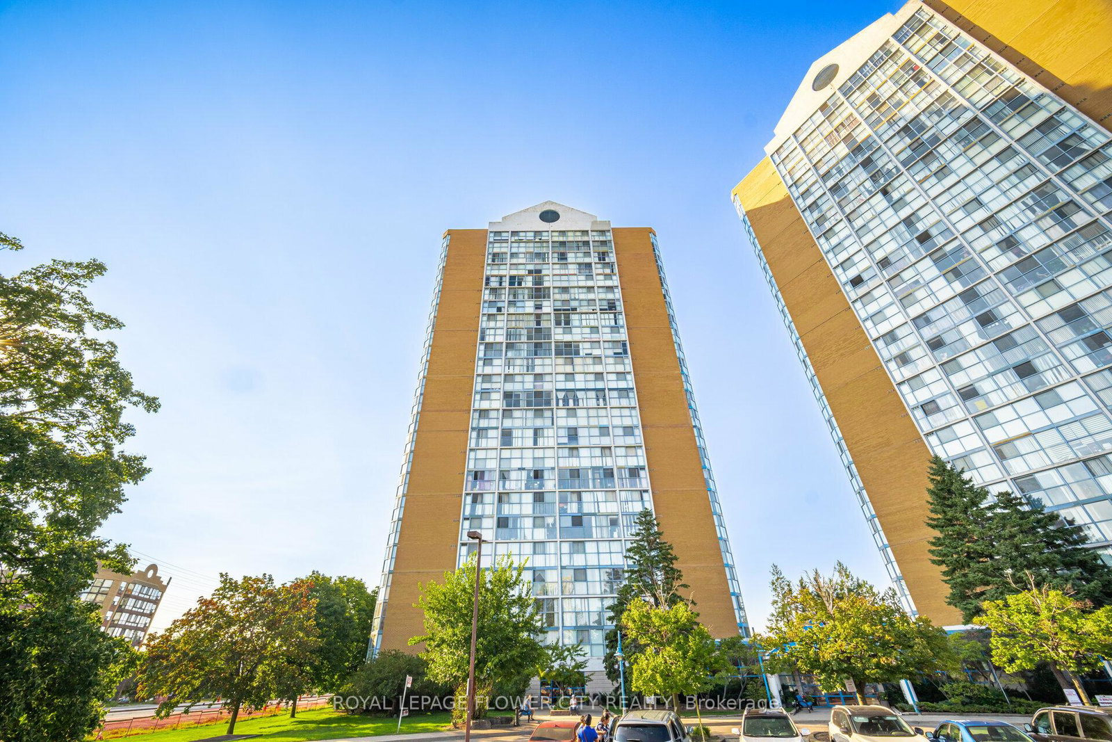 25-n-trailwood-drive-mississauga-ontario-w12770004