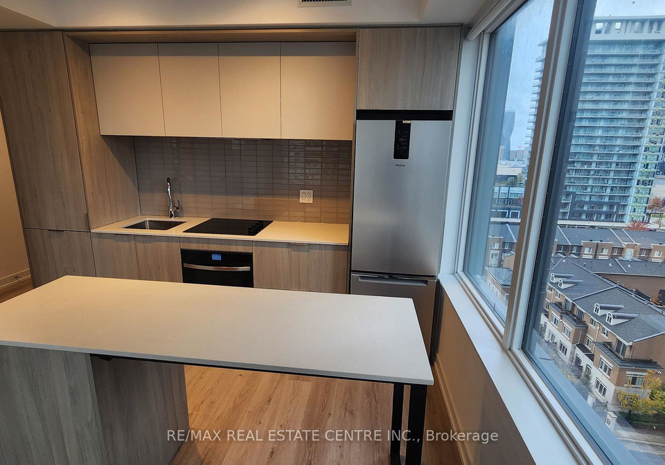 395-square-one-drive-mississauga-ontario-w12770278
