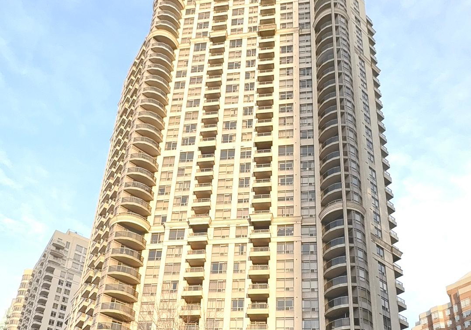 310-burnhamthorpe-road-w-mississauga-ontario-w12770820
