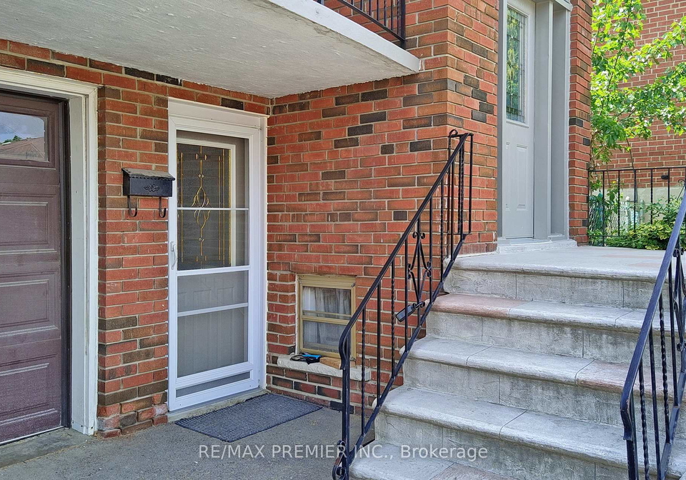 3646-molly-avenue-mississauga-ontario-w12771338