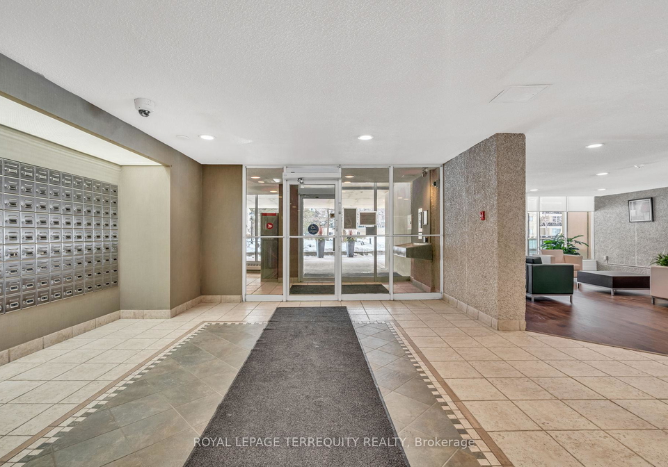 812-burnhamthorpe-road-etobicoke-ontario-w12771472