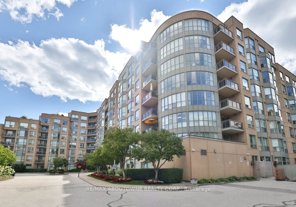 2511-lakeshore-road-w-oakville-ontario-w12771666