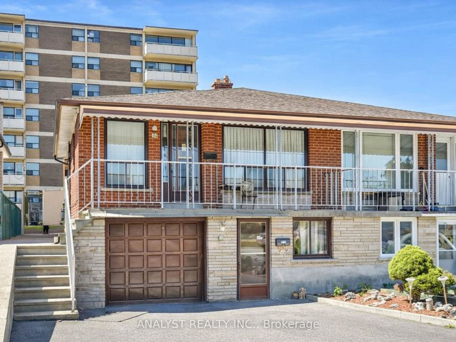 20-goldcrest-boulevard-north-york-ontario-w12771858