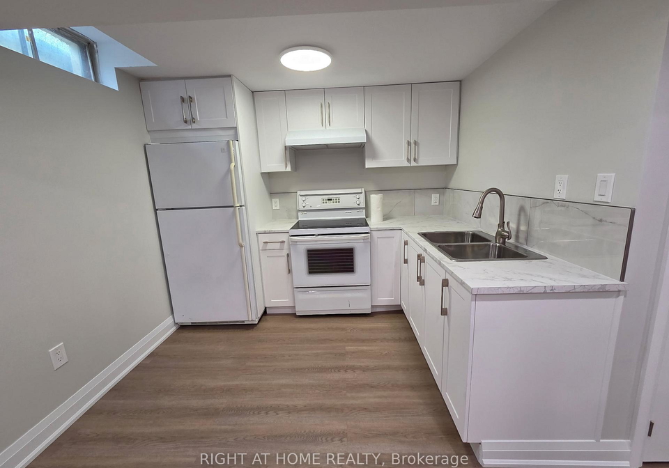 6245-millers-grove-mississauga-ontario-w12772578