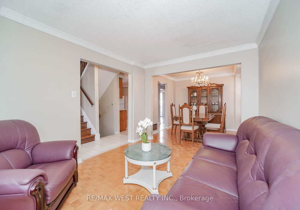 401-laurentian-avenue-mississauga-ontario-w12772650
