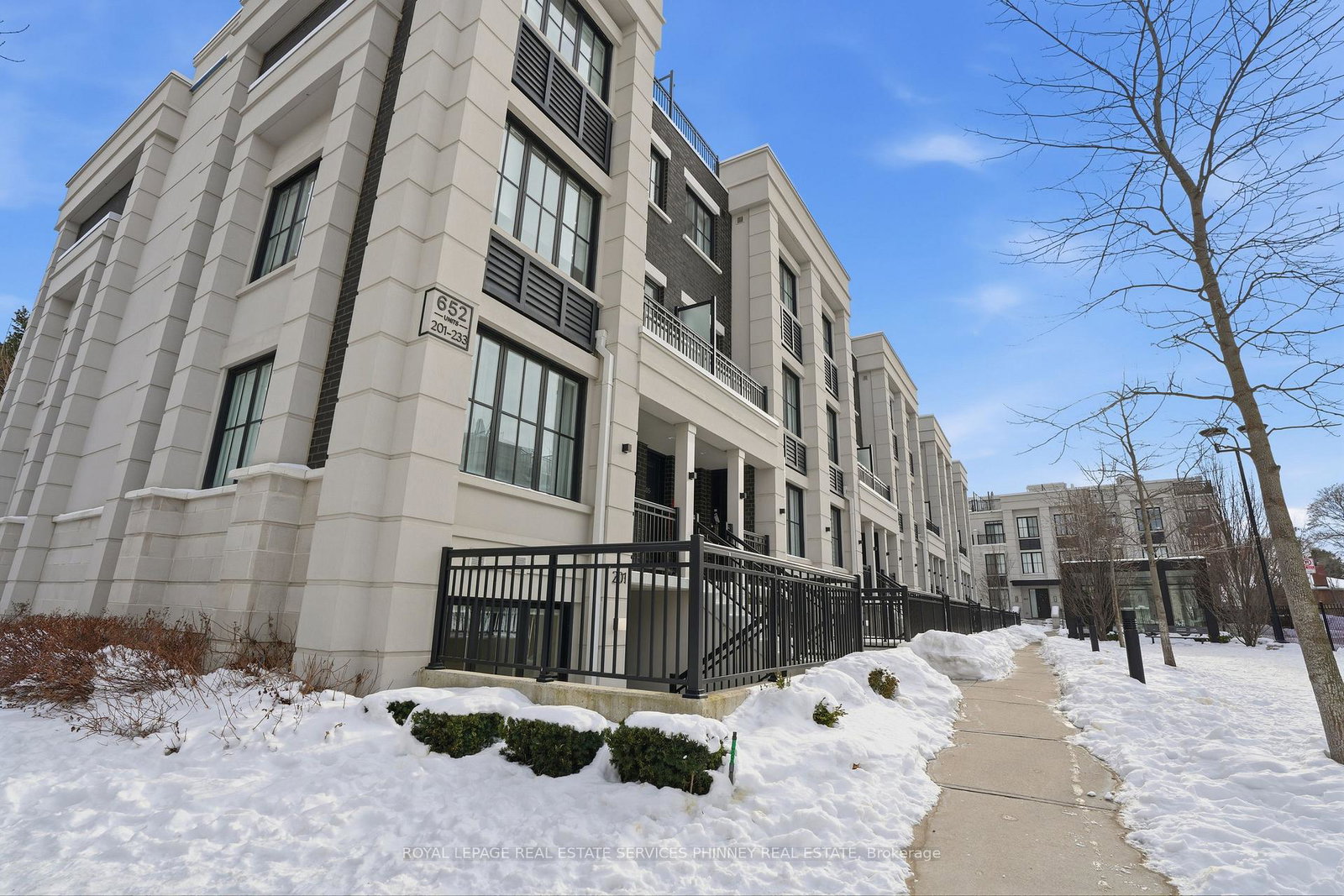 652-cricklewood-drive-mississauga-ontario-w12772922
